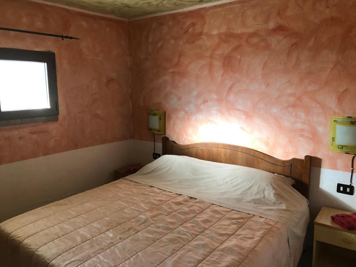 Sarrala Apartment Tertenìa Екстериор снимка