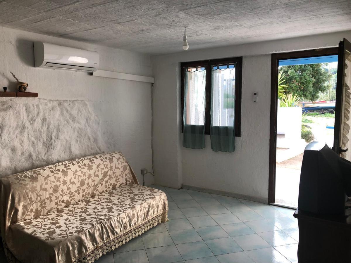 Sarrala Apartment Tertenìa Екстериор снимка
