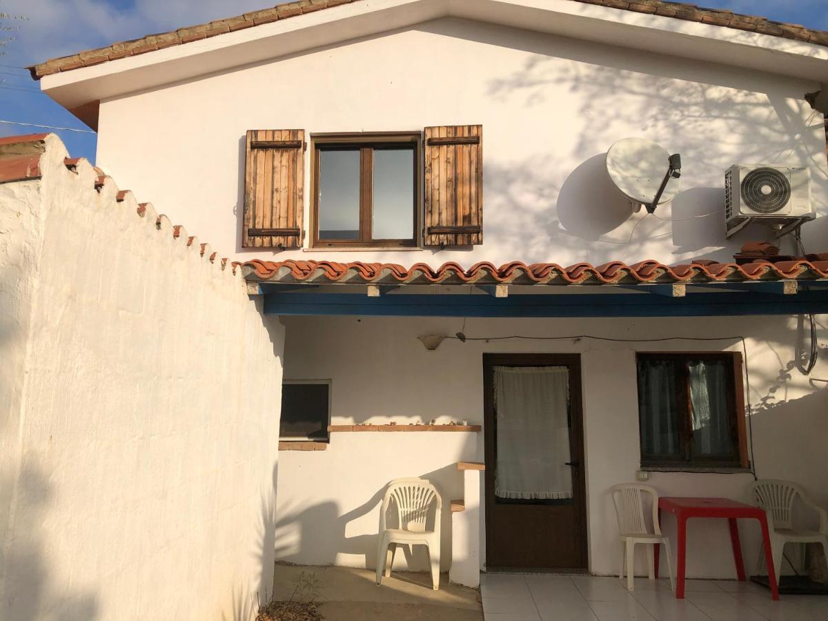 Sarrala Apartment Tertenìa Екстериор снимка